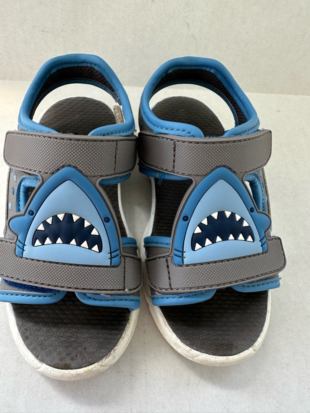 Carter's Toddler Boy Shark Sandals in Blue and Gray in Size 9 - Picture 7 of 14
